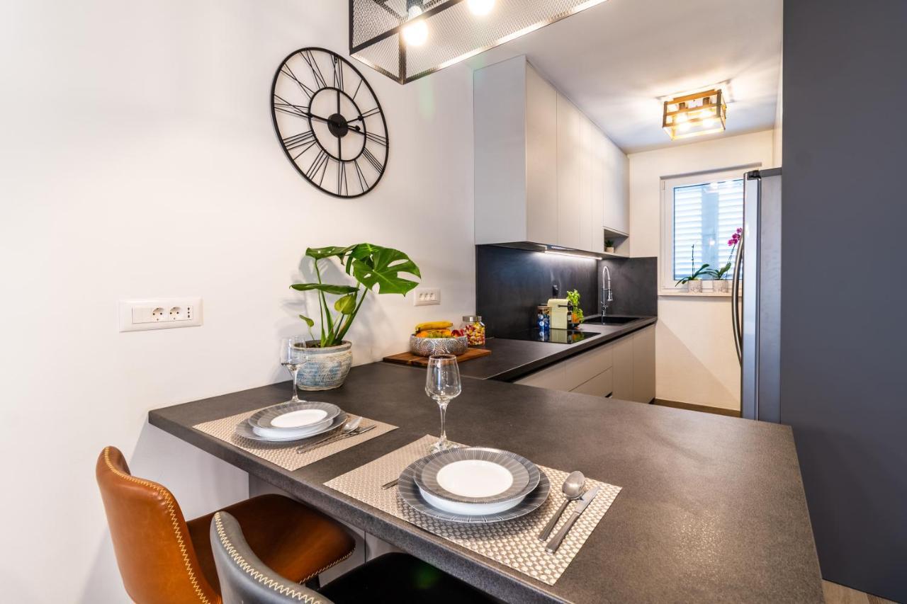 The One Apartment Split Exterior foto